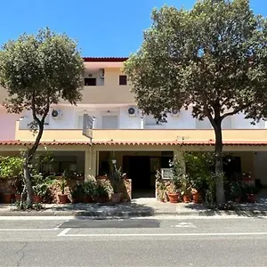 Quasar Hotel